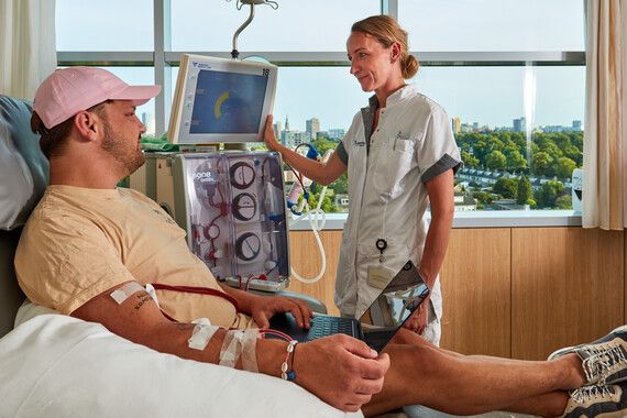 Heb je vragen of wil je even sparren over de mogelijkheden als mbo of hbo verpleegkundige? Of gewoon nieuwsgierig naar de mogelijkheden bij de afdeling Nierziekten? Bel gerust op 040 - 239 8840 en vraag naar Carolien. Of stuur me een dm met je vraag 🙋‍♀️

#werkenbijcatharina #verpleegkunde #vacature #opleiding #dialyse #nierziekten