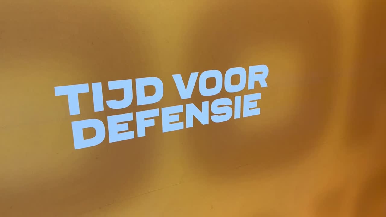 Defensie op Heroes Dutch Comic Con

Ben jij van plan om vandaag of morgen HDCC te bezoeken vergeet dan niet wanneer je in hal 11 bent onze Defensie Stand te bezoeken!

#defensie #dosco #clas #dcpl #werkenbijclas #koninklijkelandmacht #landmacht #werkenbijdefensie #buddybijdefensie #buddy #verbindingdienst #verbindelaar #defensieinclusief #diversiteit #inclusie