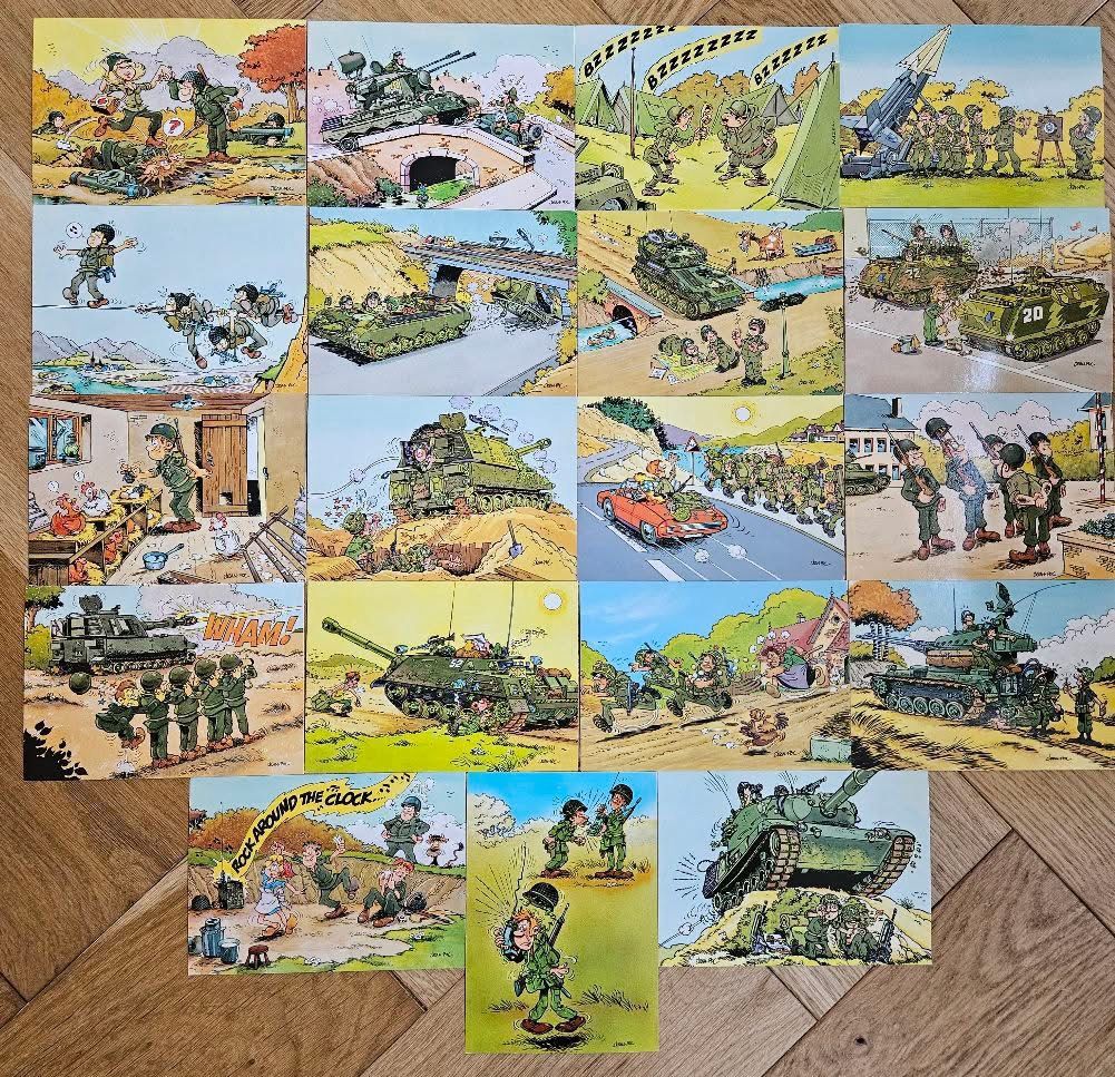 Throwback Thursday

Ik ben op 01-11-1999 opgekomen in Ermelo en tijdens de Algemene Militaire Opleiding bezochten wij wel eens de Echos. Echos zijn laagdrempelige, toegankelijke en herkenbare ontmoetingscentra met een regionale inloop- en huiskamerfunctie voor militairen, veteranen en hun thuisfront. Vaak in de buurt van een kazerne. Ik weet nog dat ik daar militaire ansichtkaarten kocht en verstuurde naar familie en vrienden. Hoe die kaarten eruitzagen kan je op de foto terug zien. 

[Alt-tekst in foto]

#defensie #dosco #clas #dcpl #werkenbijclas #koninklijkelandmacht #landmacht #werkenbijdefensie #buddybijdefensie #buddy #verbindingdienst #verbindelaar #defensieinclusief #diversiteit #inclusie #throwbackthursday #tbt
