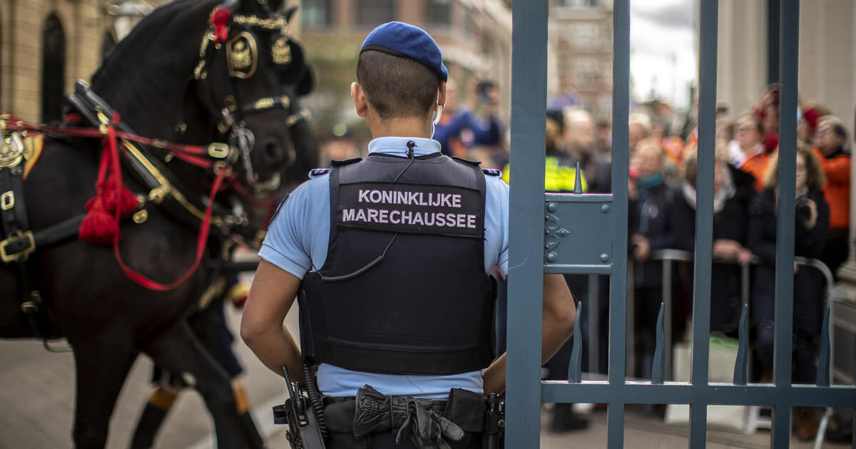 Koninklijke Marechaussee - Marechaussee Beveiliger - VMBO/MBO 

Op dit moment staat de vacature van Marechaussee Beveiliger open.

Ken jij iemand in jouw omgeving die interesse heeft, stuur onderstaande link door voor de vacature en meer informatie!

#hiring #werkenbijdefensie #koninklijkemarechaussee #beveiliger #defensie #otc