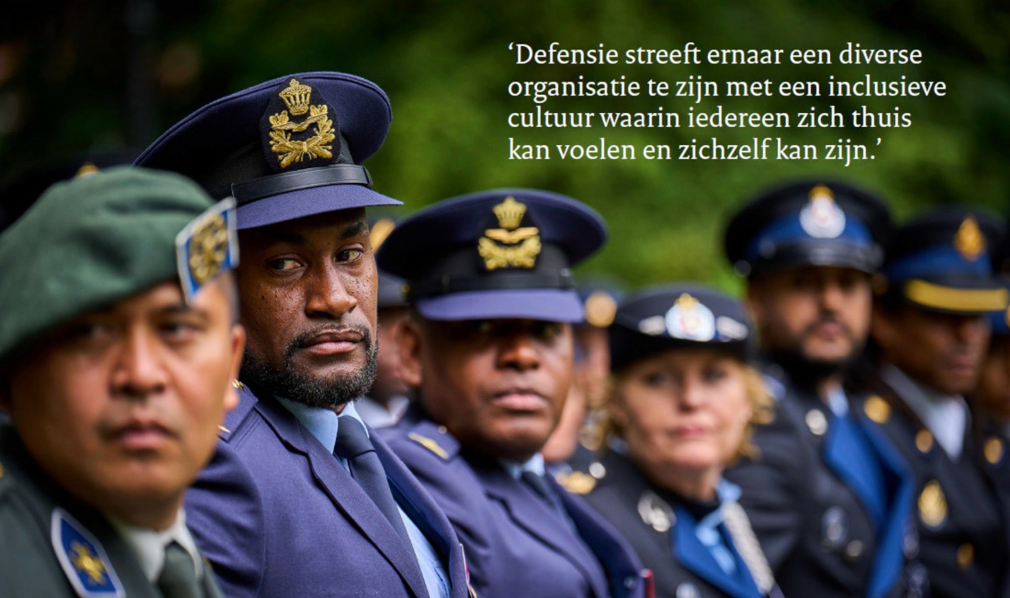 Diversity Day 2025

Pas wanneer je jezelf bent, kun je je talenten optimaal benutten. Niet alleen op je werk, maar overal en altijd. Als er ruimte is voor de ander, kan iedereen een unieke bijdrage leveren. Zo vormen we samen een sterk geheel.

Op Diversity Day organiseren honderden bedrijven een eigen activiteit om aandacht te vragen voor diversiteit. Zo zetten we samen een stap in de goede richting: een maatschappij waarin we ieders unieke talenten waarderen en benutten. Of het nu gaat om etnisch-culturele achtergrond, leeftijd, gender, lhbti+ achtergrond, fysieke of mentale gezondheid, religie, opleidingsniveau of neurodiversiteit — ieder perspectief telt. Verschil mag er zijn. Sterker nog: verschil verbindt ons. Op de eerste dinsdag van oktober is het Diversity Day.

Meer info betreft Diversity Day kijk op https://diversityday.nl

Werk je bij Defensie en wil je meer weten over de Diversiteit & Inclusie-beleidslijn? Lees meer over het beleid op het intranet.

[Alt-tekst in foto]

#defensie #dosco #clas #dcpl #werkenbijclas #koninklijkelandmacht #landmacht #werkenbijdefensie #buddybijdefensie #buddy #verbindingdienst #verbindelaar #defensieinclusief #diversiteit #inclusie