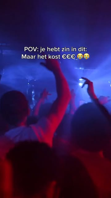 Van werkvloer naar vertrapt gras, wij hebben de ideale flexibele baan om jouw festivaltickets van te betalen. 💰🪩Check de vacatures via de link in bio. 

#teamlidl #werkenbijlidl