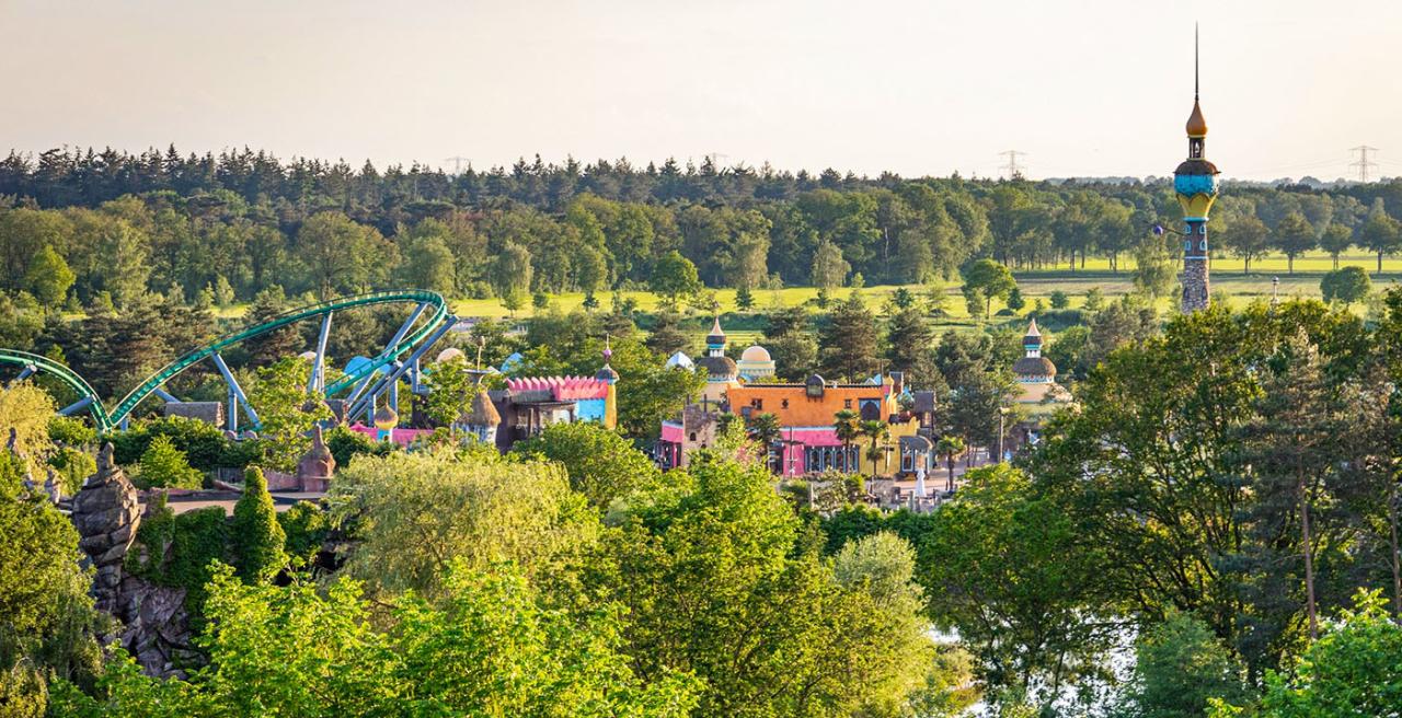 Na Halloween komt #Toverland ook met een (kleinschalige) parade in de zomermaanden! 🎉 https://lnkd.in/eymDC5wQ 