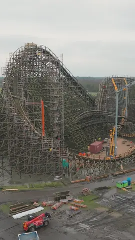 Na 3 maanden is Troy eindelijk(!) weer open! 💪 We hebben er nogal wat gedaan, kijk maar mee! #Toverland #themepark #attractiepark #coaster #construction #fyp