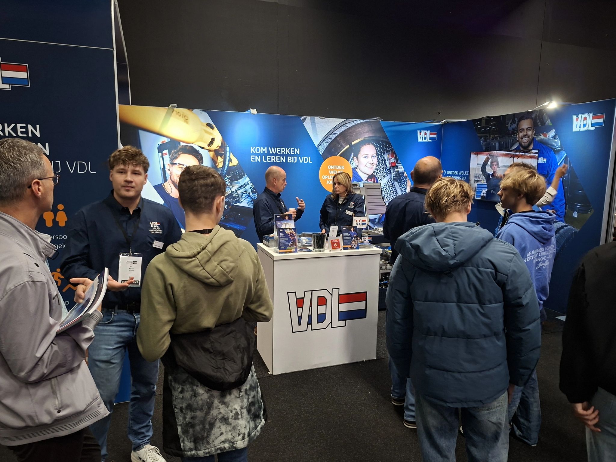 Ontmoet ons vandaag voor de mogelijkheden bij VDL Groep  op de Onderwijsbeurs Zuid. 🙌

#werkenbijvdl #krachtvanvdl #bbl